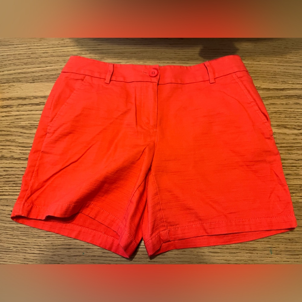 Loft curvy 6” red shorts size 0